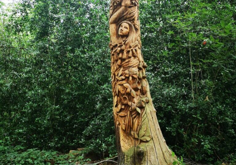 'Lady in the Woods' sculpture